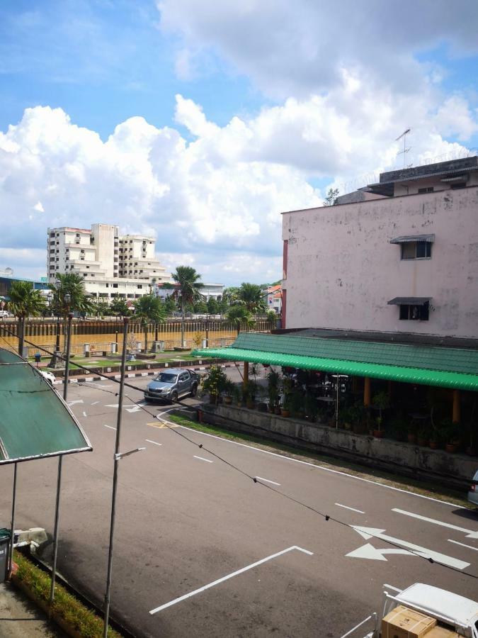 Hotel Seri Kota Satu Kota Tinggi Exteriör bild