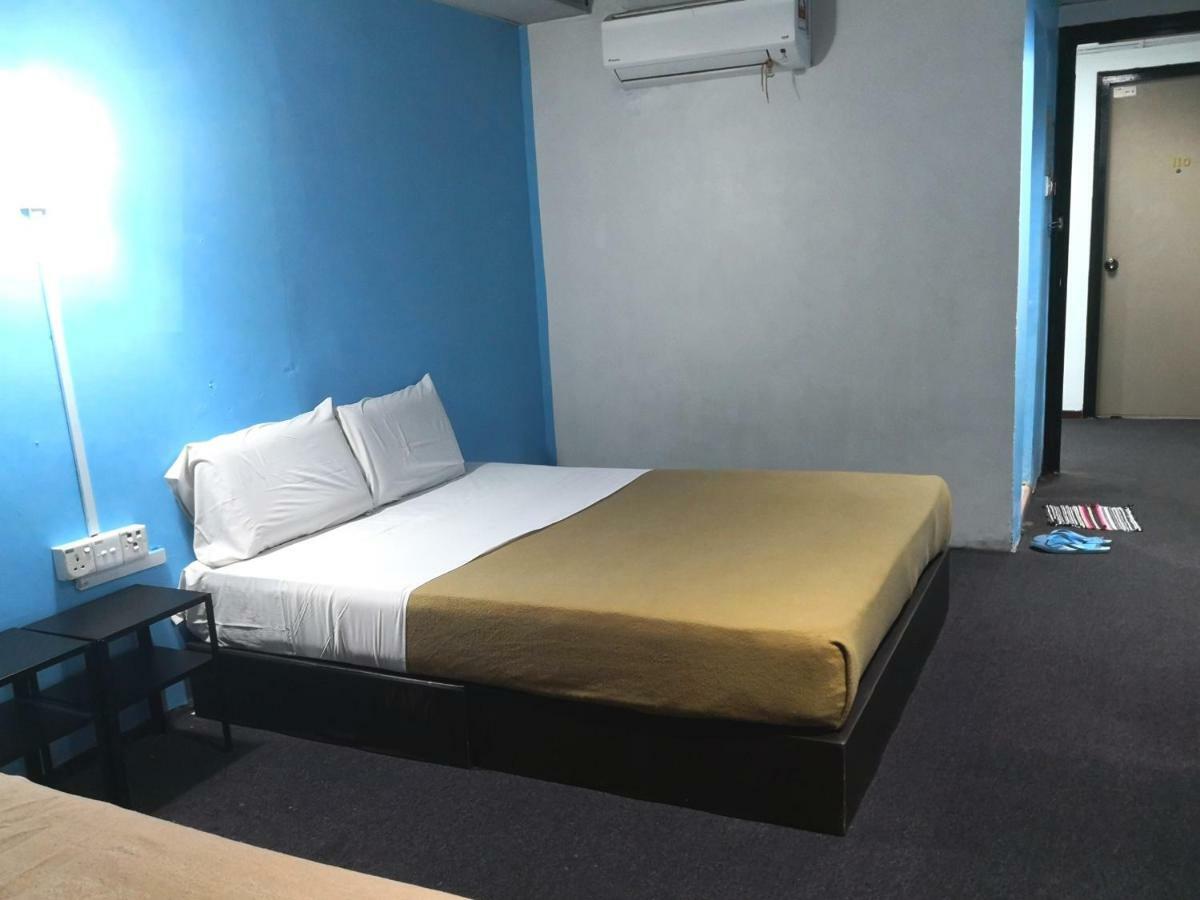 Hotel Seri Kota Satu Kota Tinggi Exteriör bild